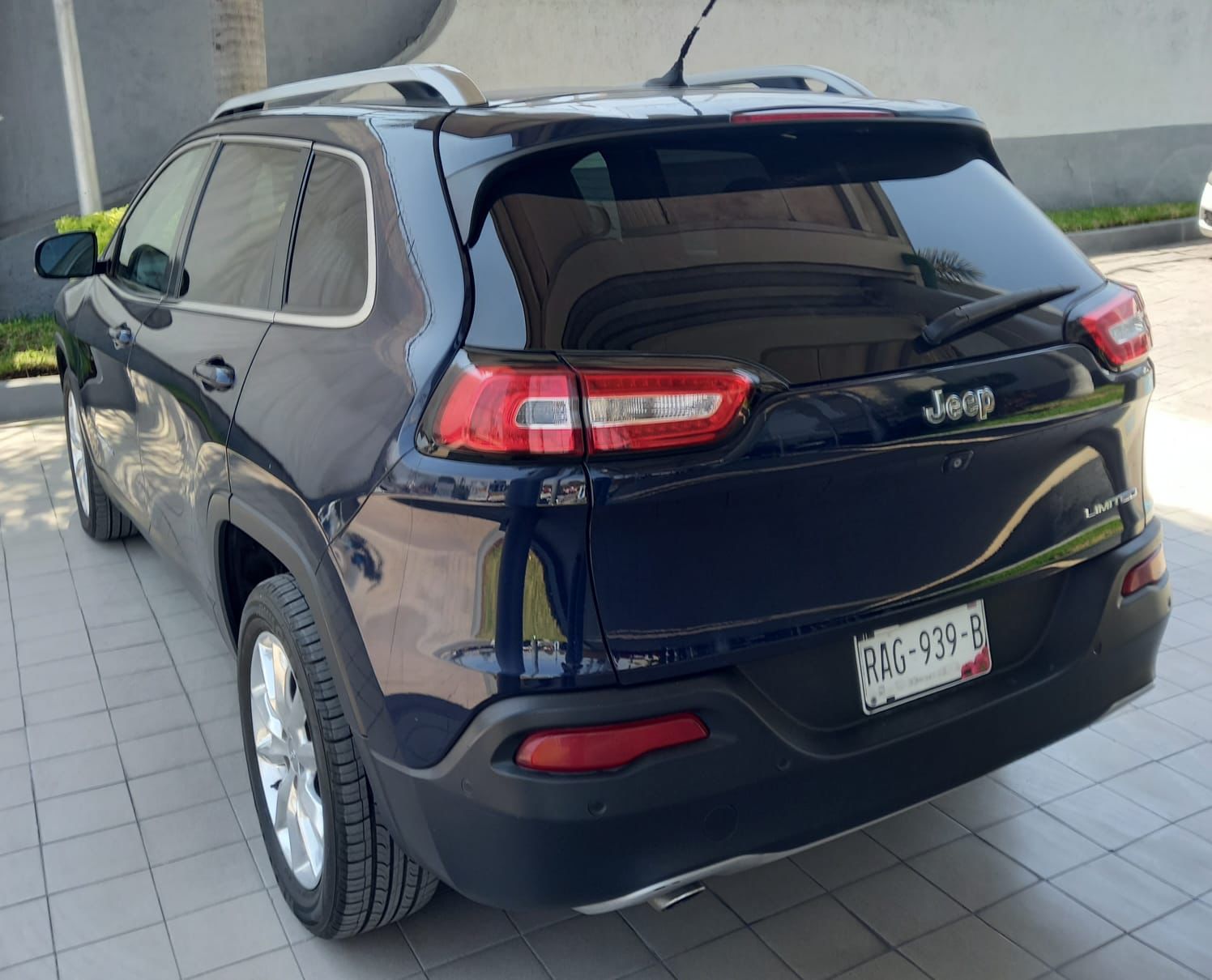 2014 Jeep CHEROKEE 5 PTS LIMITED PREMIUM L4 24L TA PIEL QCP GPS BI-XENON RA-18
