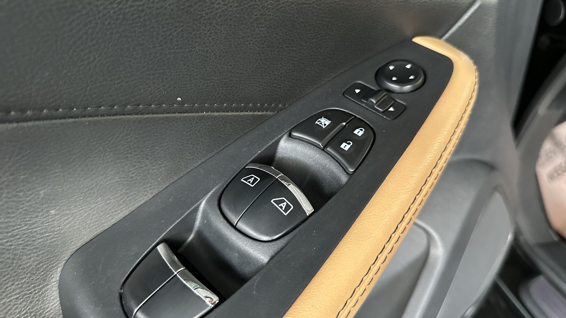 2017 Nissan MAXIMA 4 PTS SR CVT TELAPIEL F LED GPS RA-19